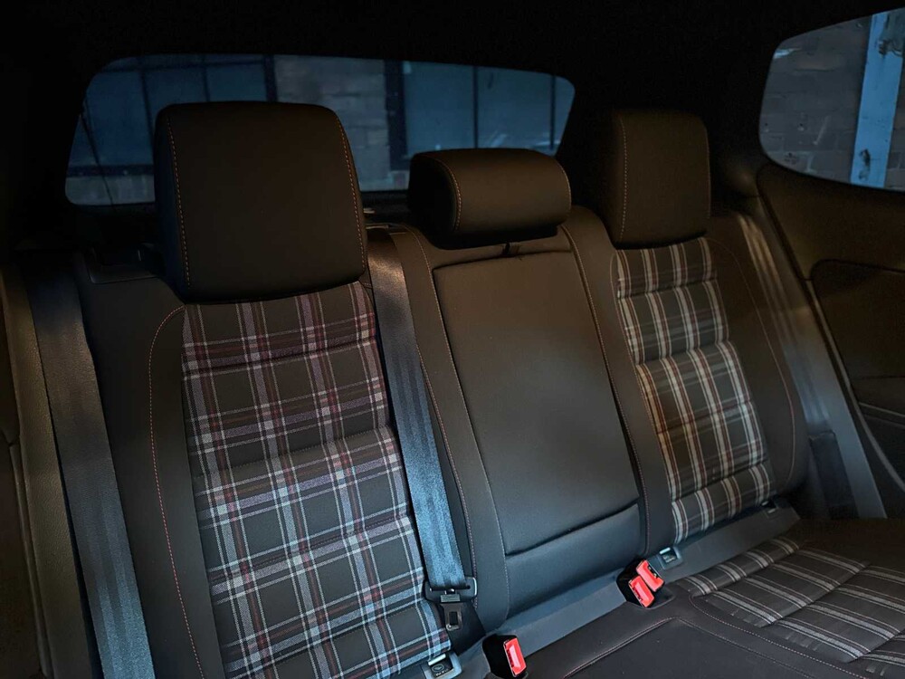 Volkswagen Golf GTI VI 2.0 DSG 211PS 2010 (NEUER MOTOR 71.547) Golf 6, J-699-TZ 