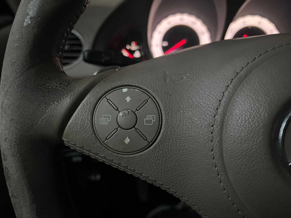 Mercedes-Benz SL550 R230 5.5 V8 2009 SL-Class 