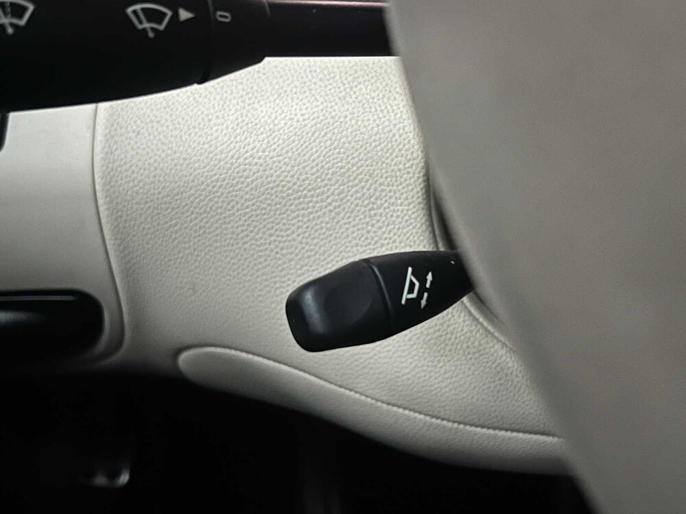 Mercedes-Benz SL550 R230 5.5 V8 2009 SL-Class 