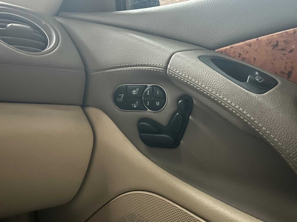 Mercedes-Benz SL550 R230 5.5 V8 2009 SL-Class 