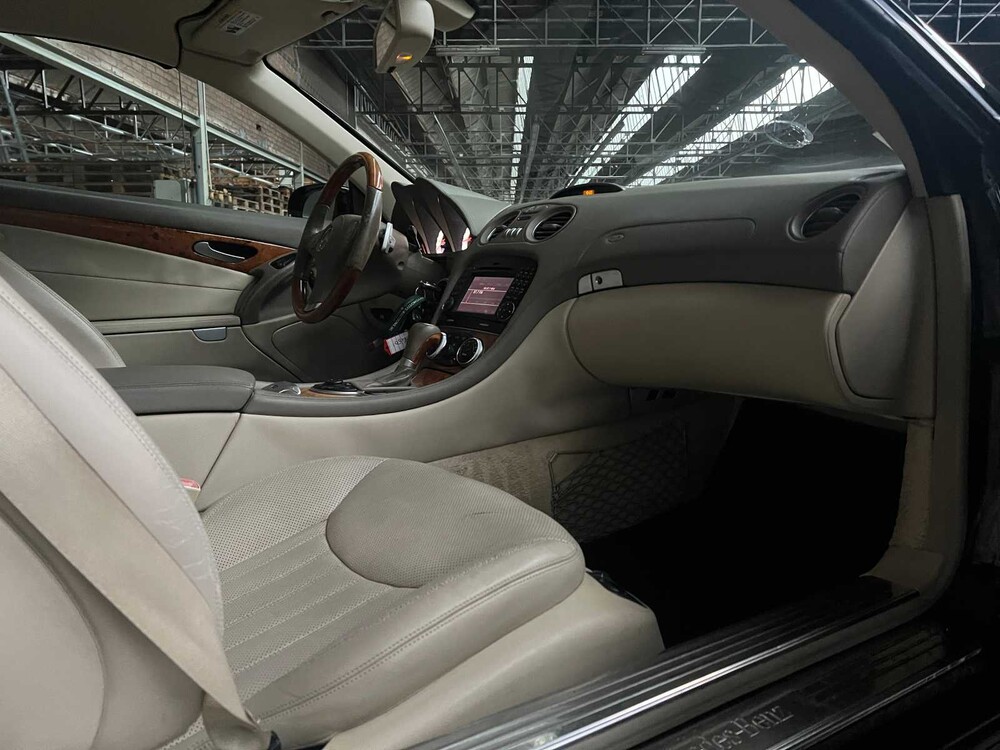 Mercedes-Benz SL550 R230 5.5 V8 2009 SL-Class 