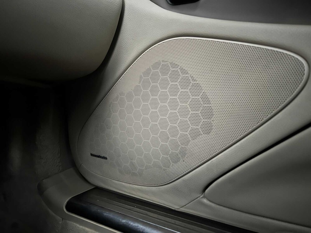 Mercedes-Benz SL550 R230 5.5 V8 2009 SL-Class 