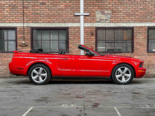 Ford Mustang Cabriolet Competition 4.0 V6 202pk 2005