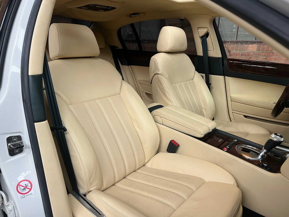 Bentley Continental Flying Spur 6.0 W12 525PS 2006 Youngtimer