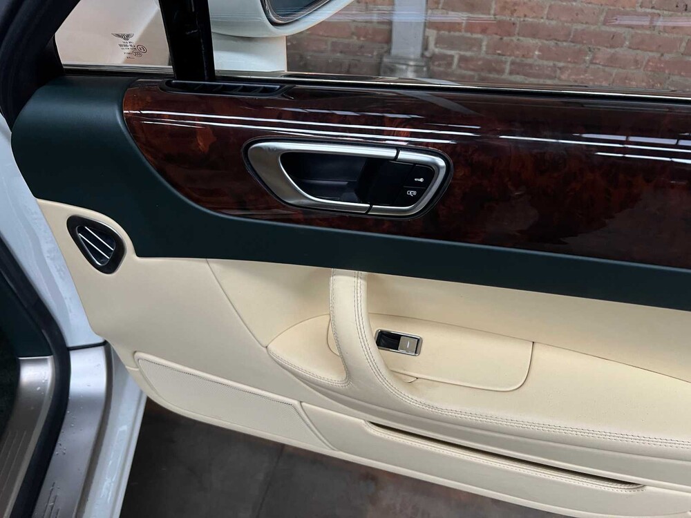 Bentley Continental Flying Spur 6.0 W12 525PS 2006 Youngtimer