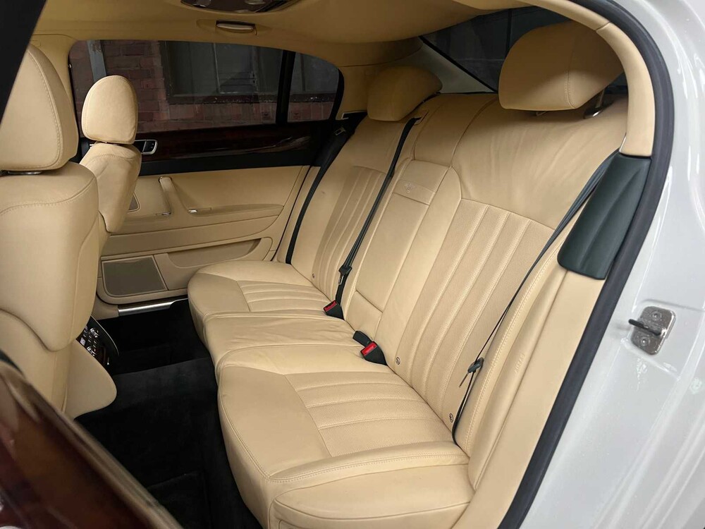 Bentley Continental Flying Spur 6.0 W12 525PS 2006 Youngtimer