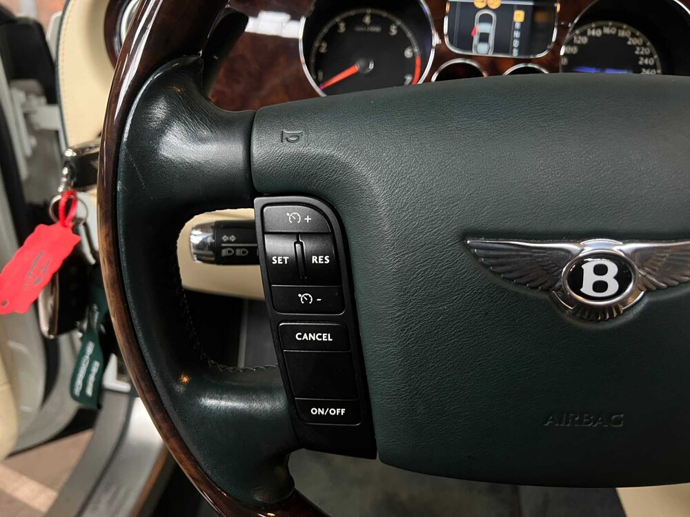 Bentley Continental Flying Spur 6.0 W12 525PS 2006 Youngtimer