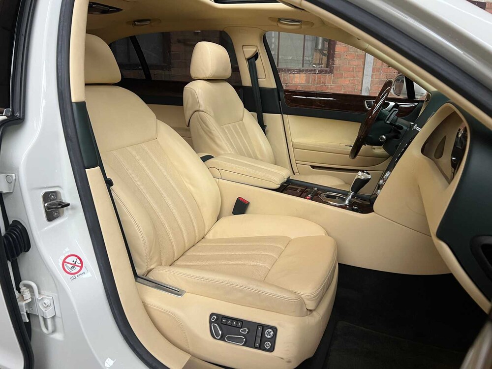 Bentley Continental Flying Spur 6.0 W12 525PS 2006 Youngtimer