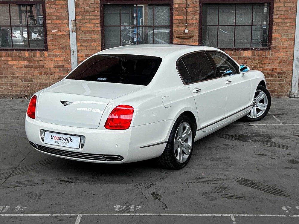 Bentley Continental Flying Spur 6.0 W12 525PS 2006 Youngtimer