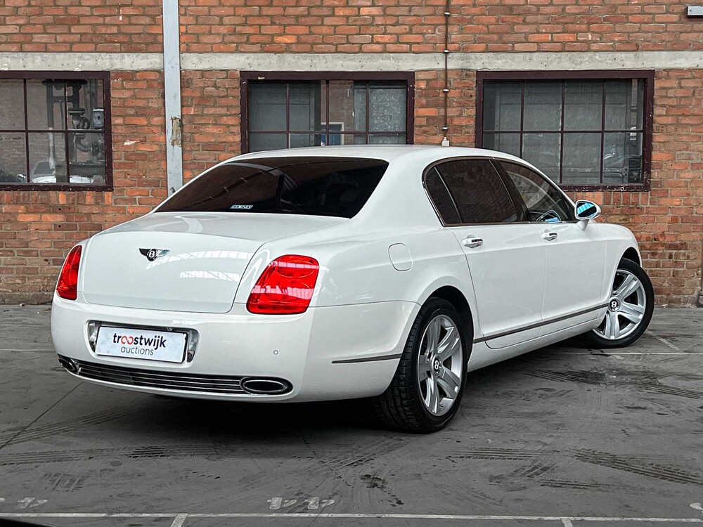 Bentley Continental Flying Spur 6.0 W12 525PS 2006 Youngtimer