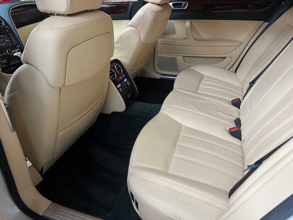 Bentley Continental Flying Spur 6.0 W12 525PS 2006 Youngtimer