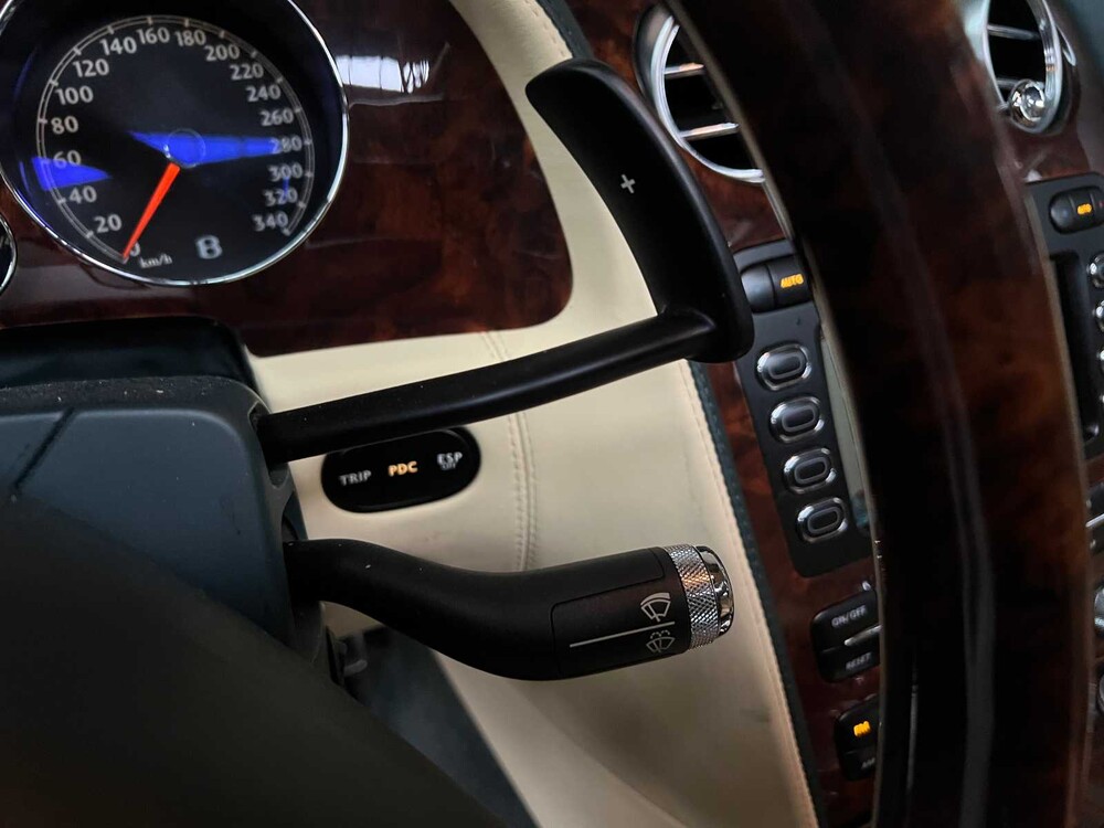 Bentley Continental Flying Spur 6.0 W12 525PS 2006 Youngtimer