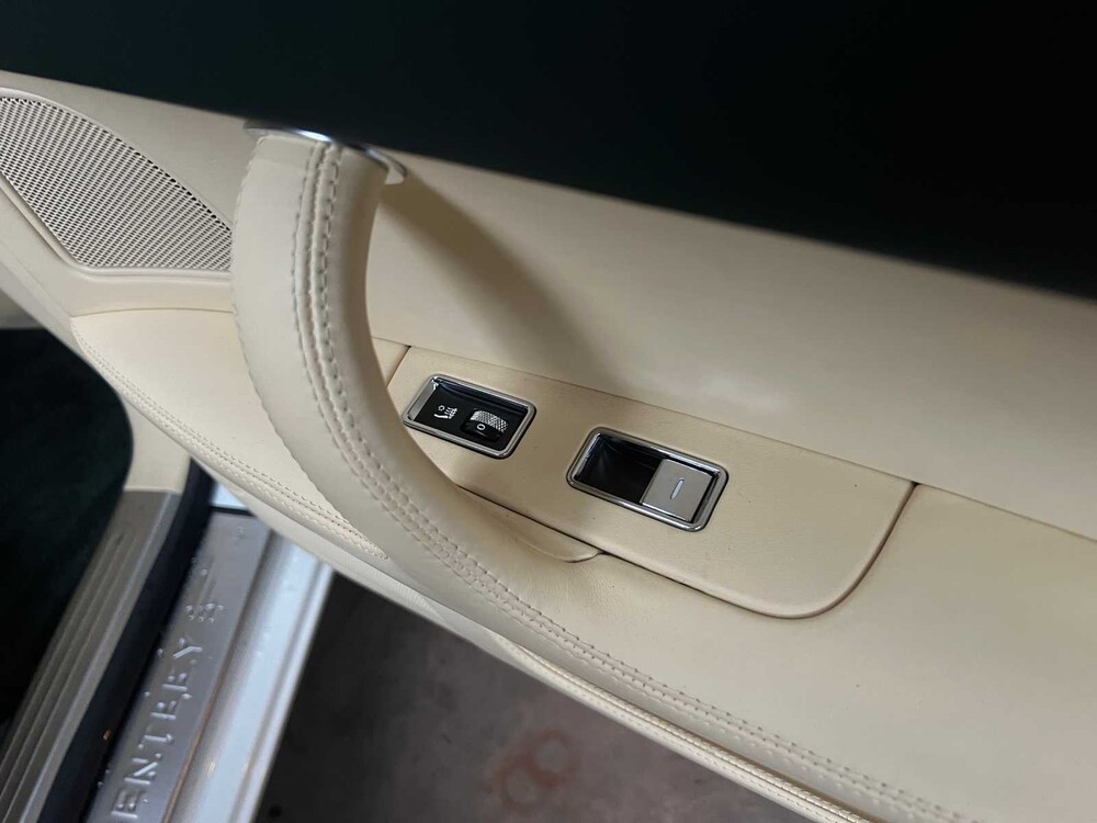 Bentley Continental Flying Spur 6.0 W12 525PS 2006 Youngtimer