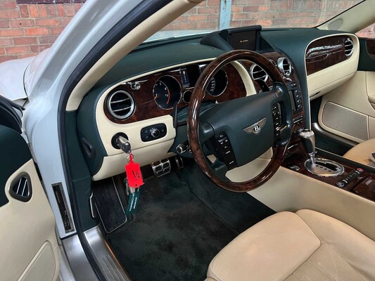 Bentley Continental Flying Spur 6.0 W12 525pk 2006 Youngtimer