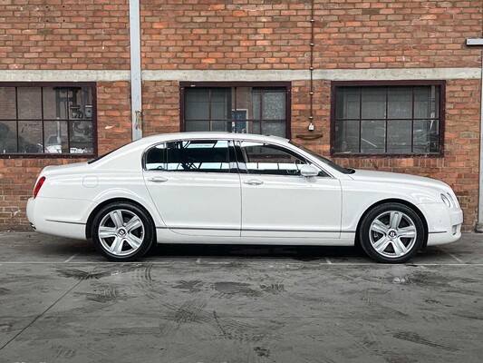 Bentley Continental Flying Spur 6.0 W12 525pk 2006 Youngtimer