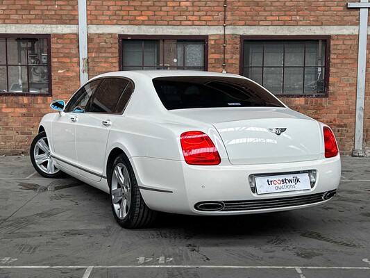 Bentley Continental Flying Spur 6.0 W12 525pk 2006 Youngtimer