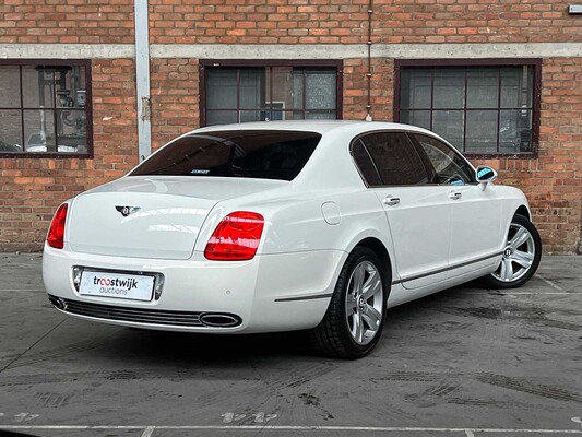 Bentley Continental Flying Spur 6.0 W12 525pk 2006 Youngtimer