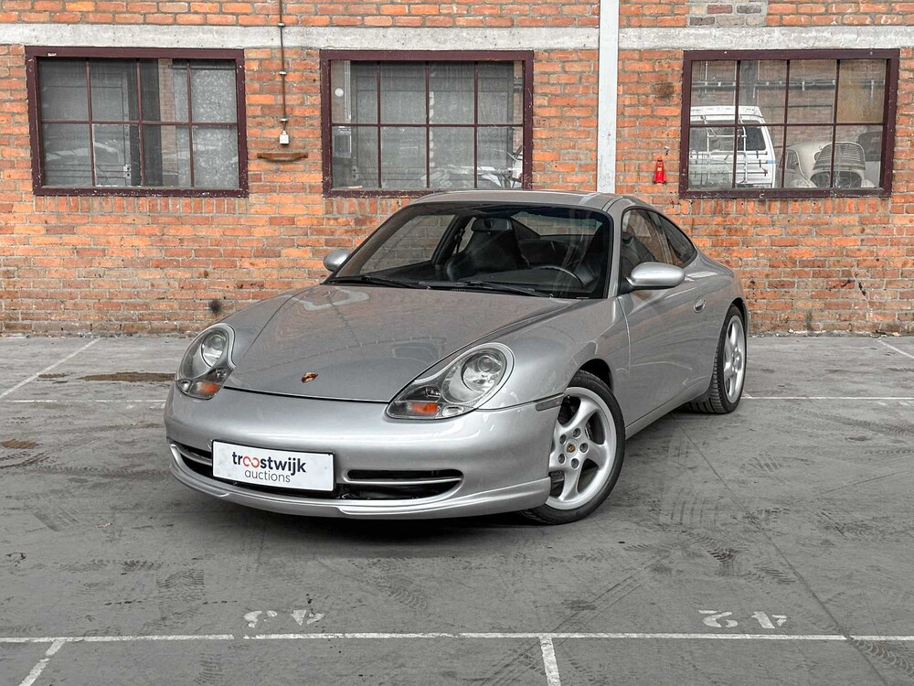 Porsche 911 Carrera 996 -SCHALTGETRIEBE- 300PS 1998 Youngtimer