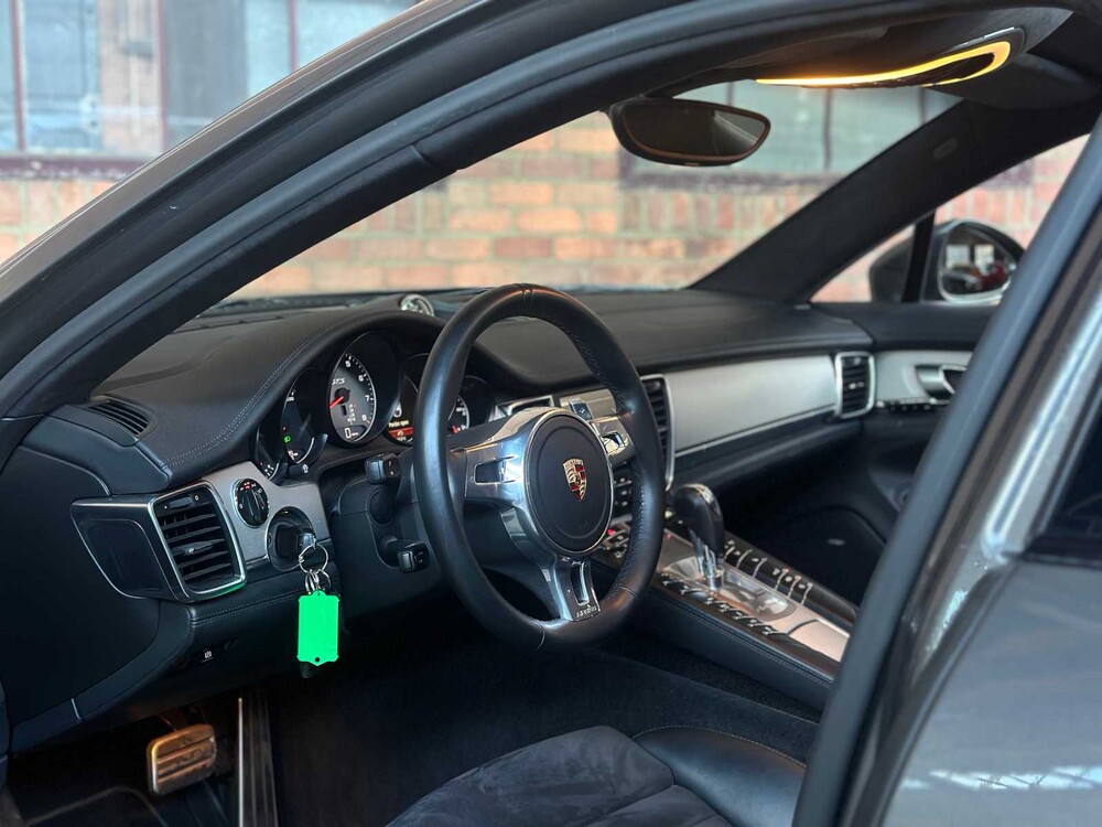 Porsche Panamera GTS 4.8 V8 430PS 2013 (Original-NL + 2. Besitzer), 03-ZVF-7