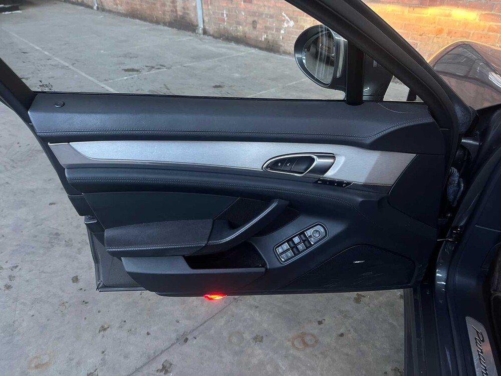 Porsche Panamera GTS 4.8 V8 430PS 2013 (Original-NL + 2. Besitzer), 03-ZVF-7