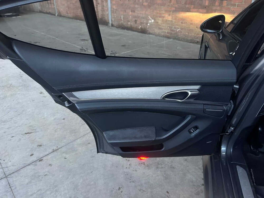 Porsche Panamera GTS 4.8 V8 430PS 2013 (Original-NL + 2. Besitzer), 03-ZVF-7