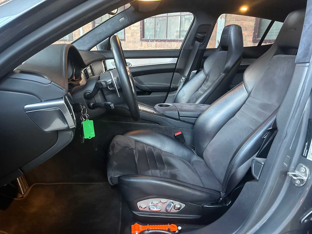 Porsche Panamera GTS 4.8 V8 430PS 2013 (Original-NL + 2. Besitzer), 03-ZVF-7