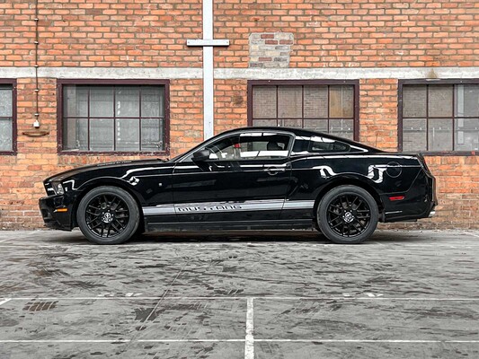 Ford Mustang 3.7 V6 Coupe 309hp 2014