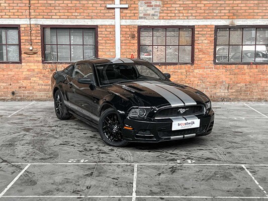 Ford Mustang 3.7 V6 Coupe 309hp 2014