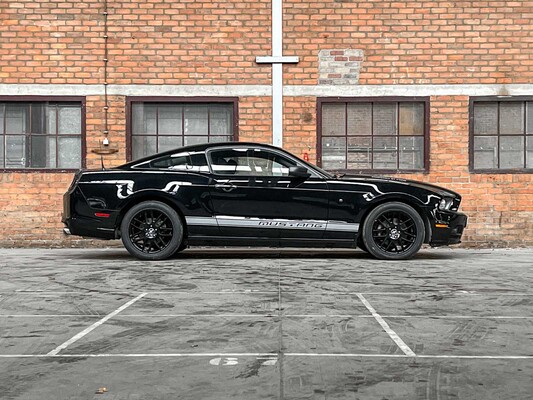 Ford Mustang 3.7 V6 Coupe 309hp 2014