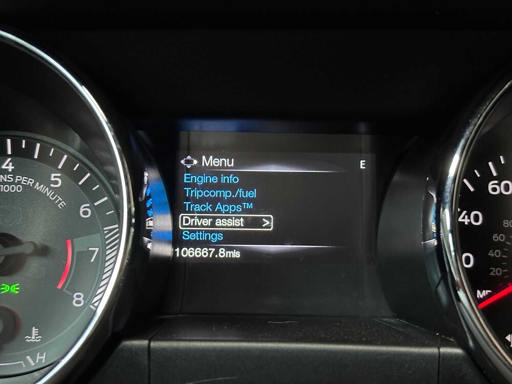 Ford Mustang 3.7L V6 V-Shaped Coupe 305pk 2016