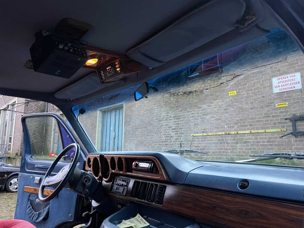 Dodge Ram 250 Camper 230PS 1993, 76-VZ-GV