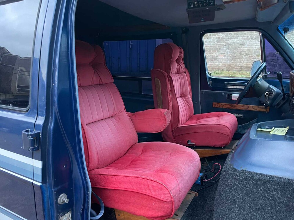 Dodge Ram 250 Camper 230PS 1993, 76-VZ-GV