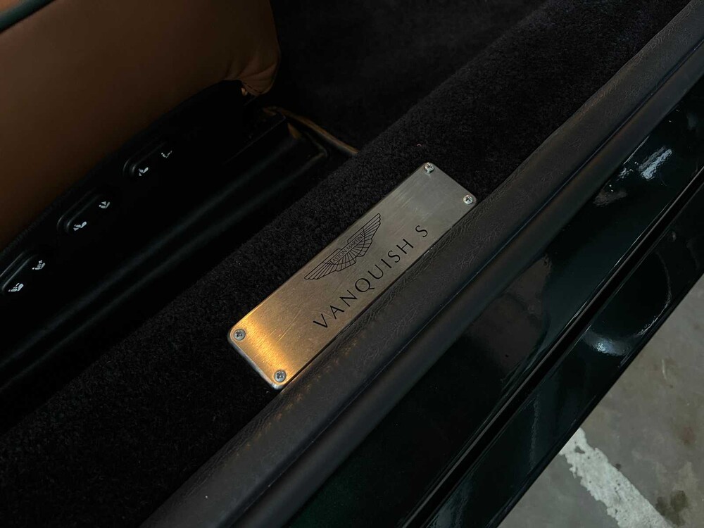 Aston Martin V12 Vanquish S 5.9 528pk 2006, S-576-XV