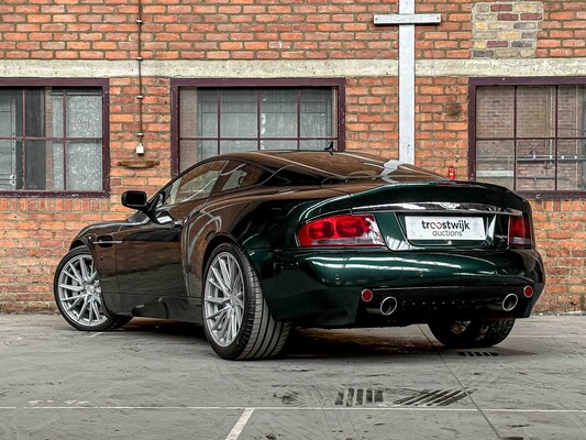 Aston Martin V12 Vanquish S 5.9 528pk 2006, S-576-XV