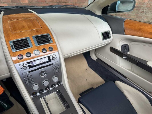 Aston Martin DB9 Cabriolet 5.9 V12 449pk 2006 Youngtimer