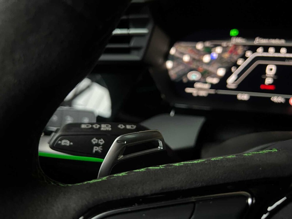 Audi RS3 Limousine 2.5 TFSI Quattro 400PS 2023, NL Nummernschild (WERKSGARANTIE)