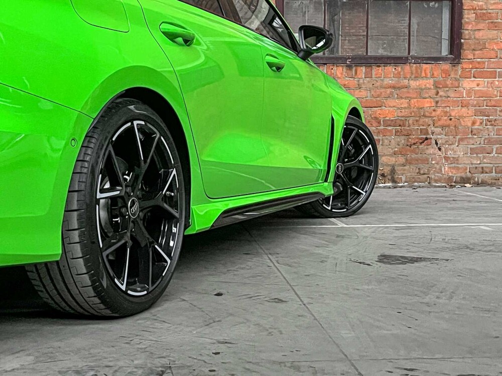 Audi RS3 Limousine 2.5 TFSI Quattro 400PS 2023, NL Nummernschild (WERKSGARANTIE)