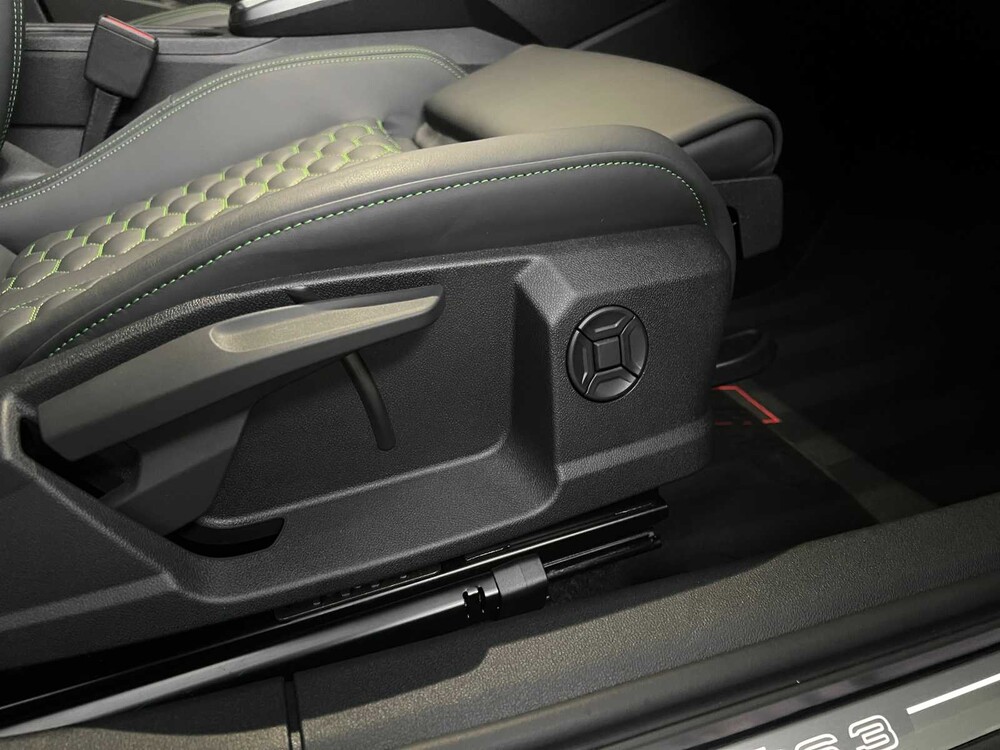 Audi RS3 Limousine 2.5 TFSI Quattro 400PS 2023, NL Nummernschild (WERKSGARANTIE)