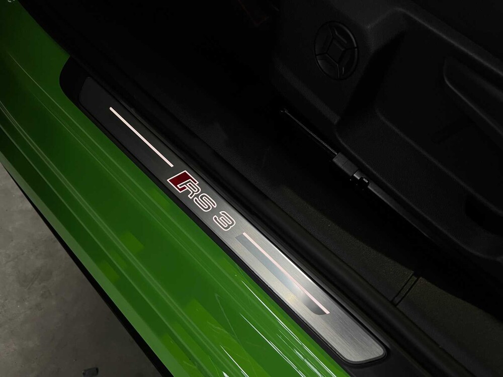 Audi RS3 Limousine 2.5 TFSI Quattro 400PS 2023, NL Nummernschild (WERKSGARANTIE)