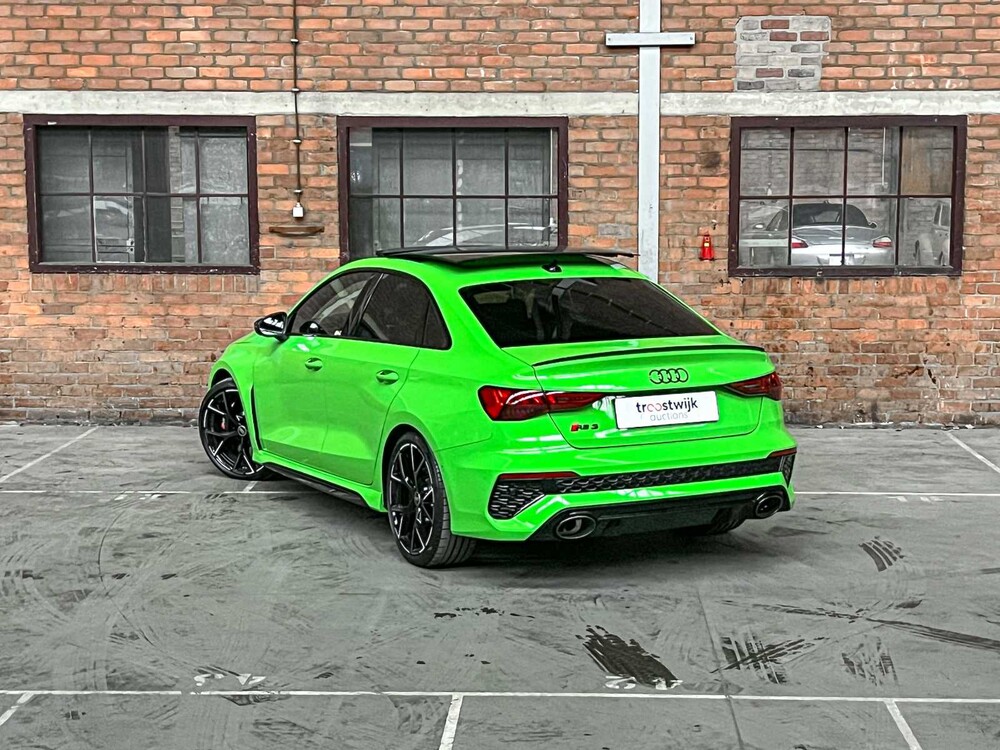 Audi RS3 Limousine 2.5 TFSI Quattro 400PS 2023, NL Nummernschild (WERKSGARANTIE)