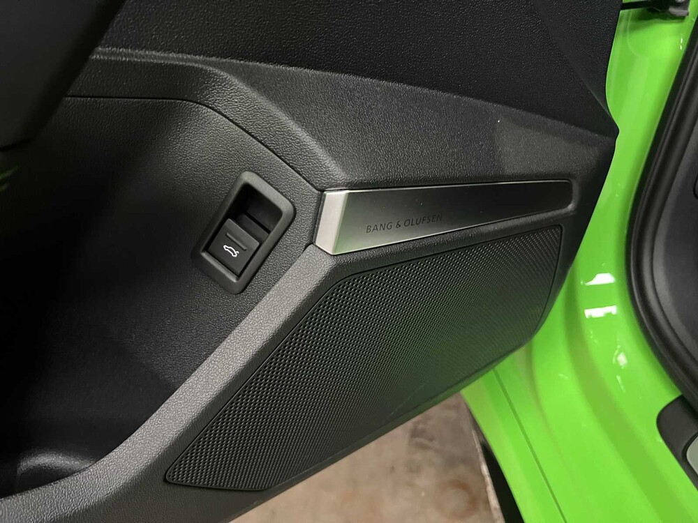 Audi RS3 Limousine 2.5 TFSI Quattro 400PS 2023, NL Nummernschild (WERKSGARANTIE)