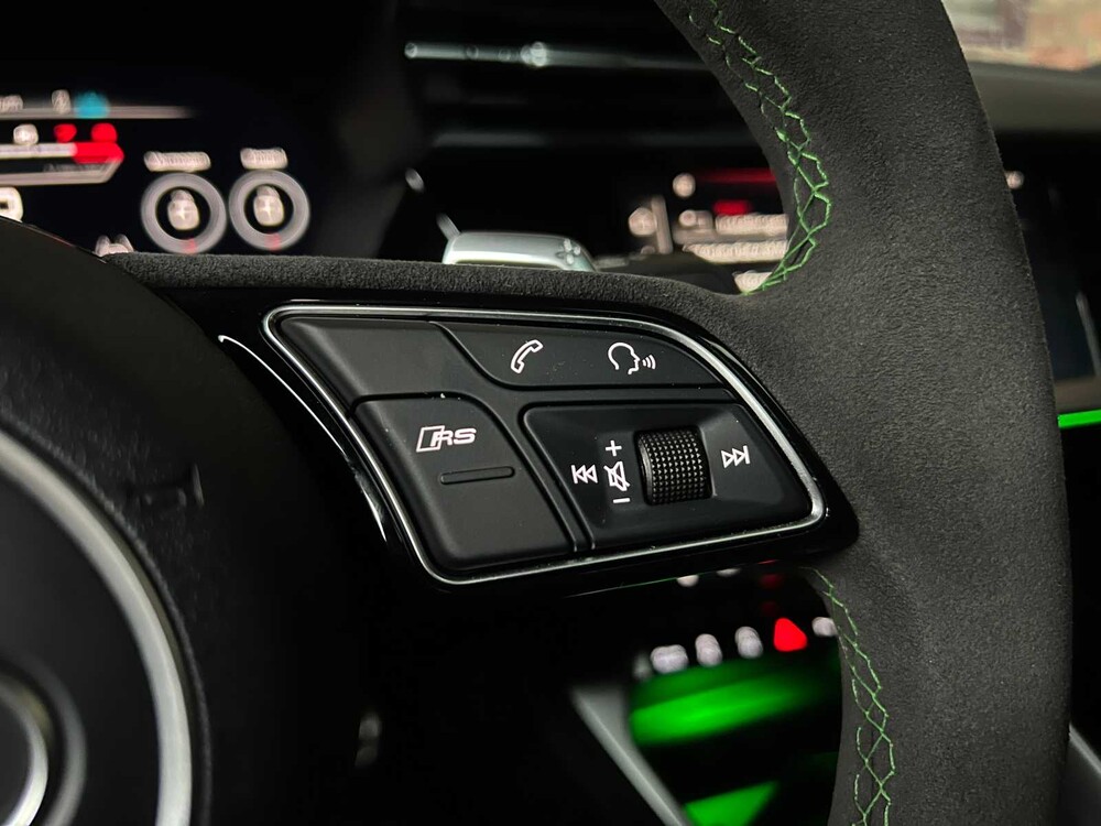 Audi RS3 Limousine 2.5 TFSI Quattro 400PS 2023, NL Nummernschild (WERKSGARANTIE)