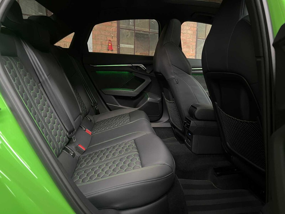 Audi RS3 Limousine 2.5 TFSI Quattro 400PS 2023, NL Nummernschild (WERKSGARANTIE)