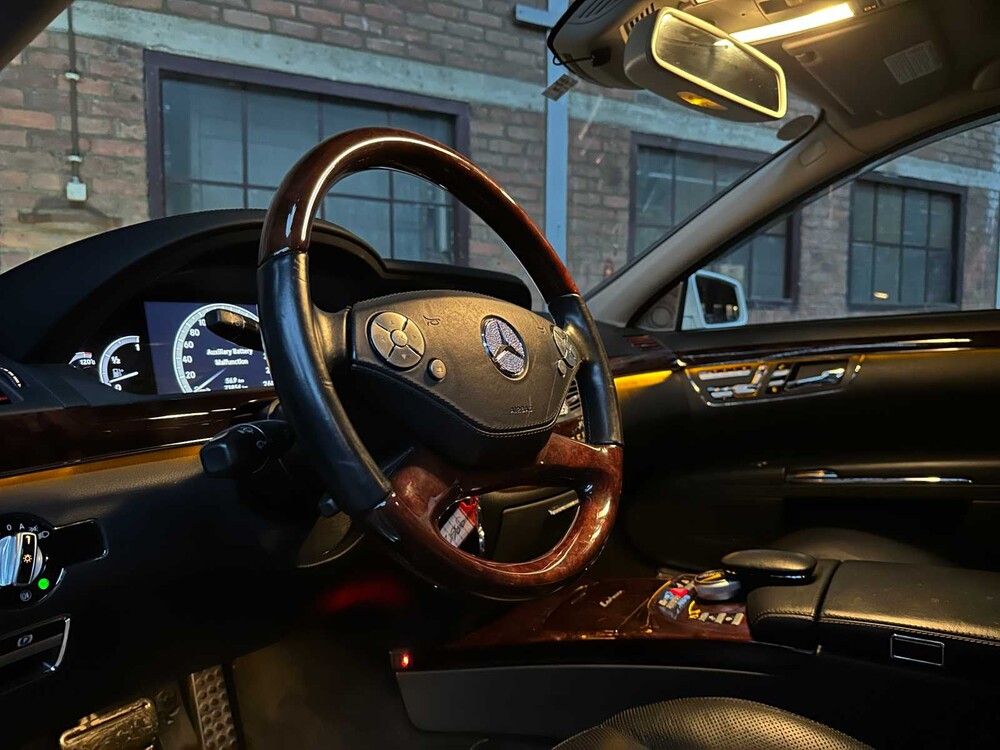 Mercedes-Benz S500 4.7 V8 435PS 2011 Facelift Lorinser