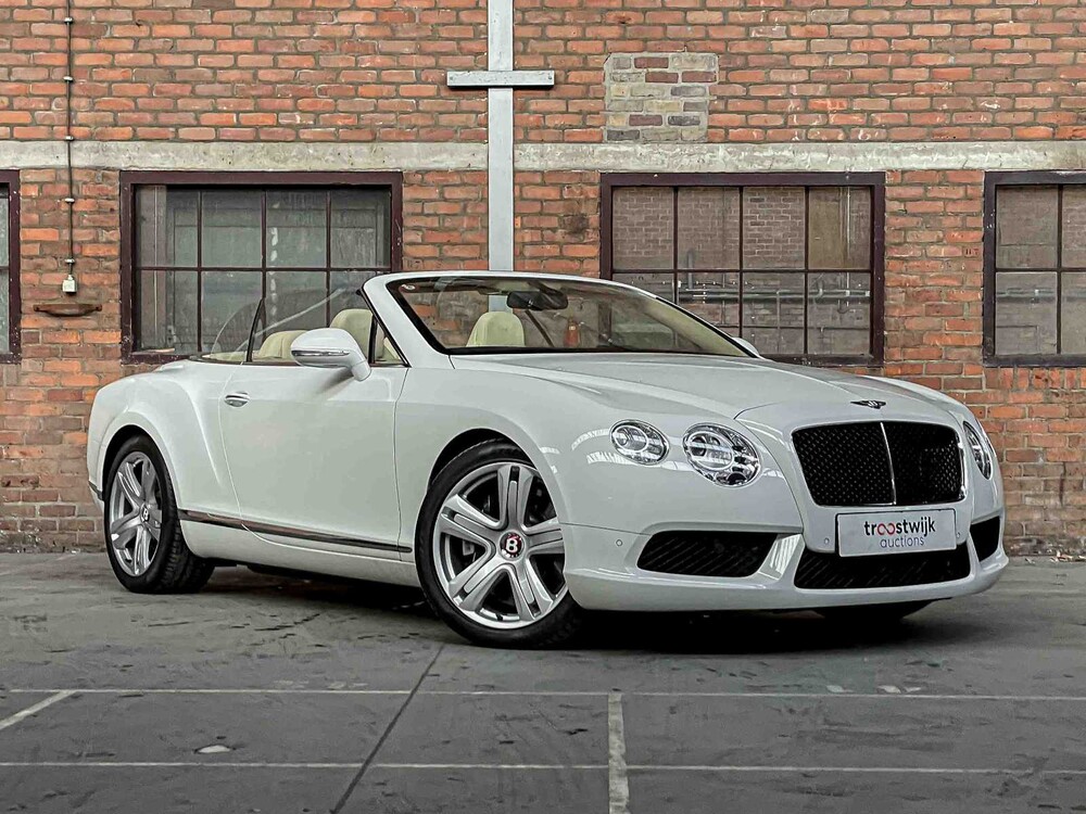 Bentley Continental GTC 4.0 V8 50PS 2012 (8-Gang)