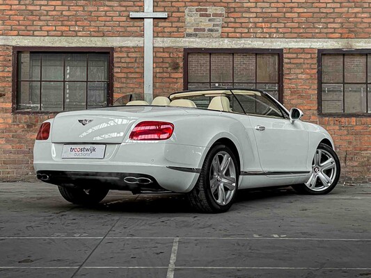 Bentley Continental GTC 4.0 V8 50pk 2012 (8-speed)