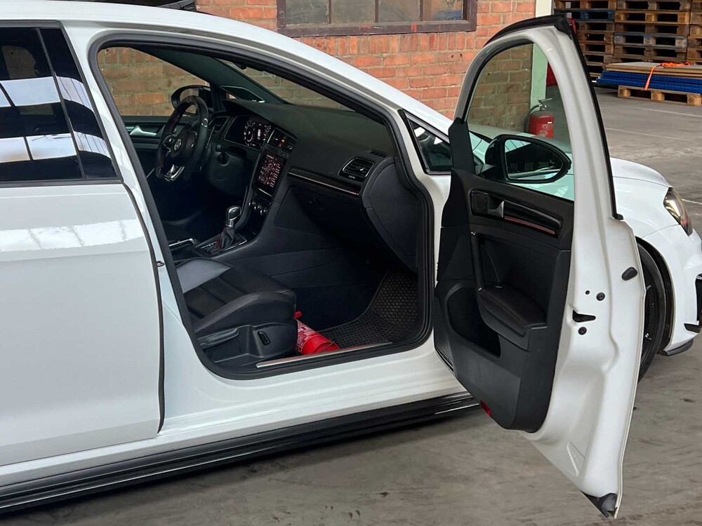 Volkswagen Golf GTI VIII 2.0 TSI 320PS 2015, H-108-FJ