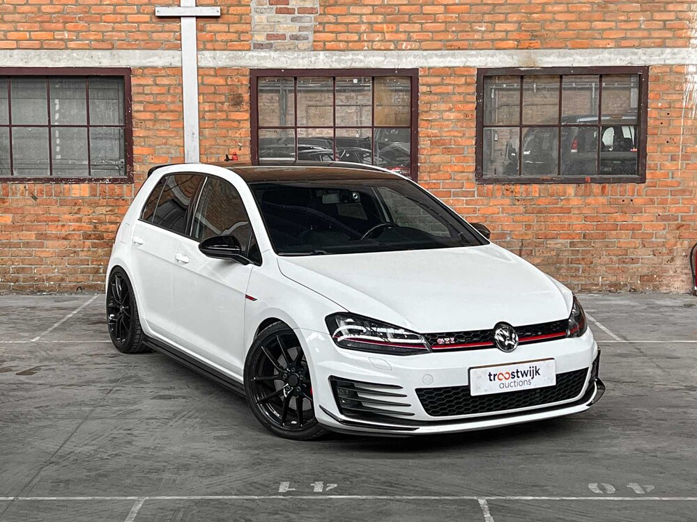 Volkswagen Golf GTI VIII 2.0 TSI 320PS 2015, H-108-FJ