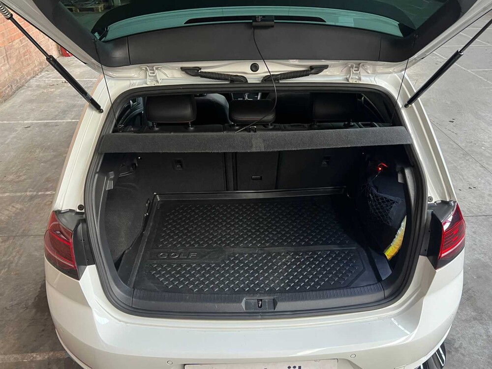 Volkswagen Golf GTI VIII 2.0 TSI 320PS 2015, H-108-FJ