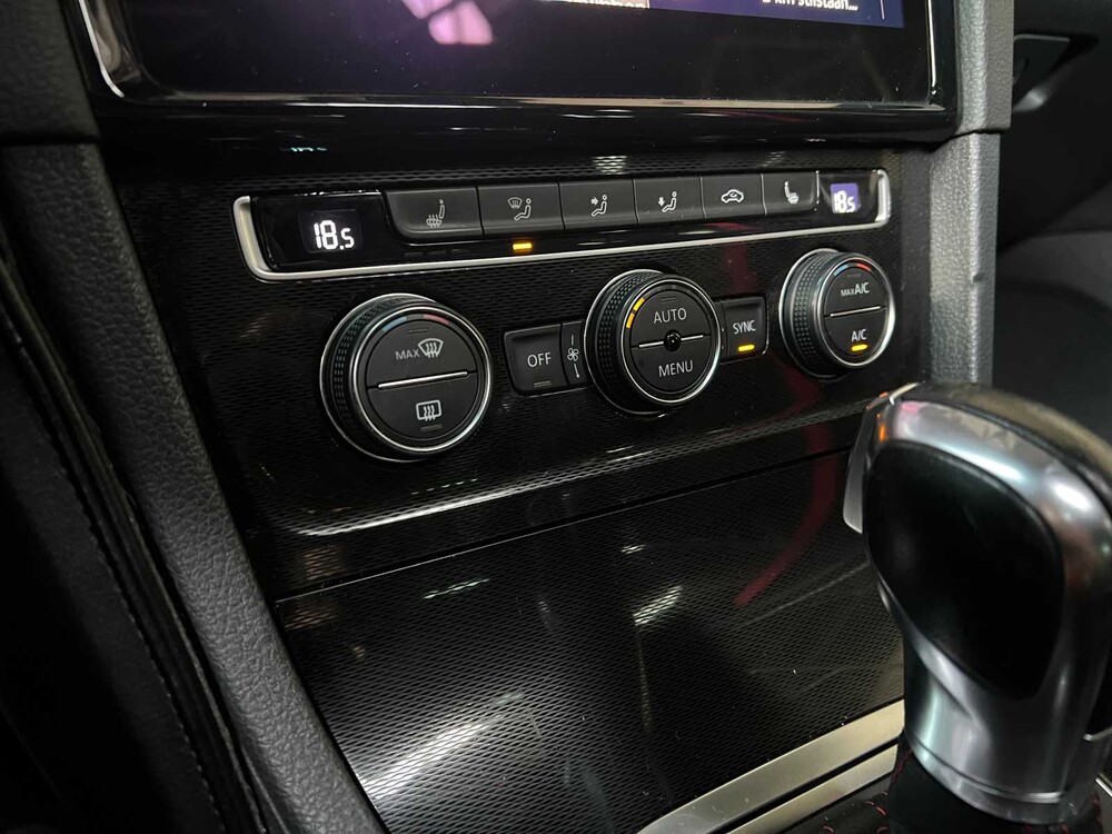 Volkswagen Golf GTI VIII 2.0 TSI 320PS 2015, H-108-FJ